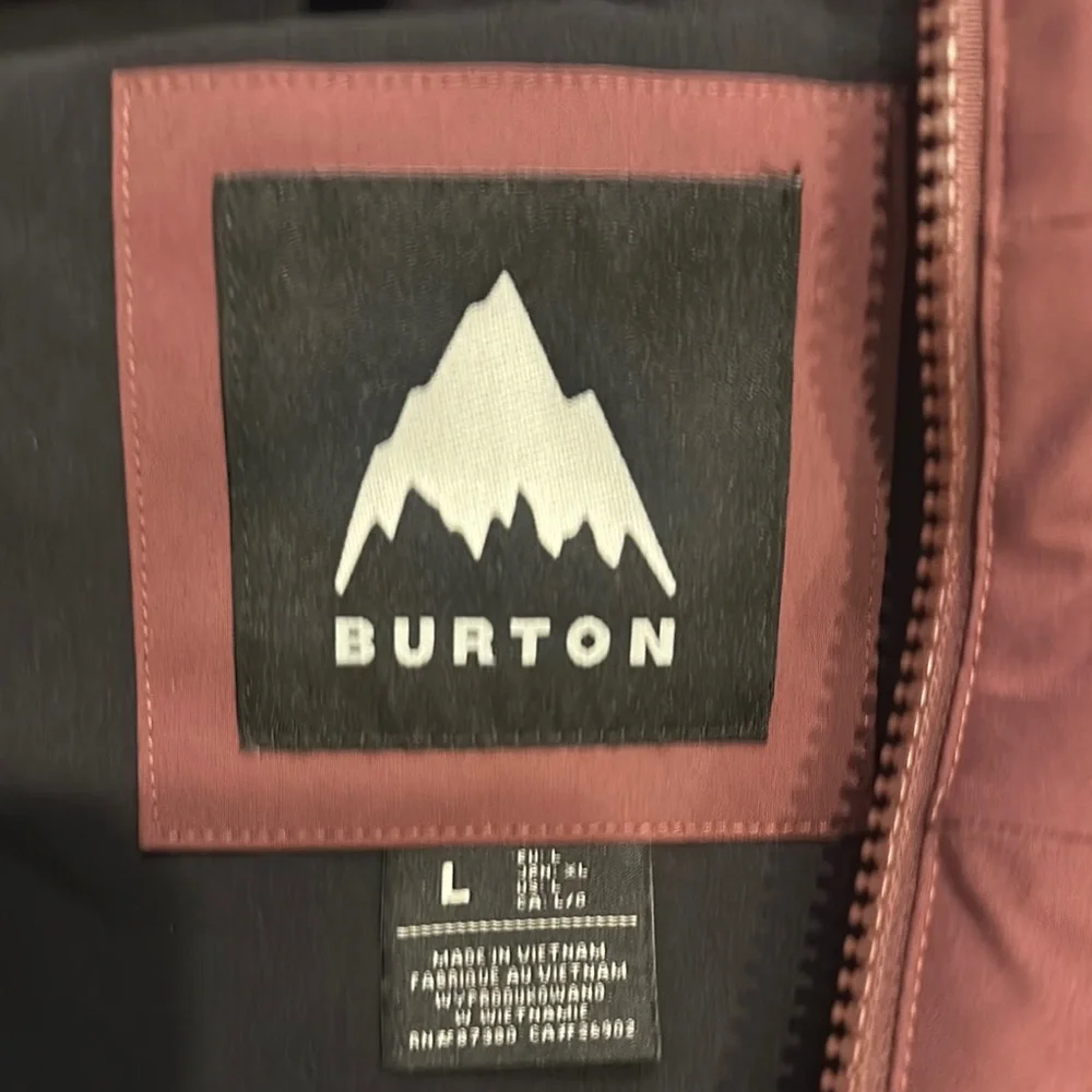 Red Ski Jacket with Hood and Full-Length Zipper - Picture 2 of 6